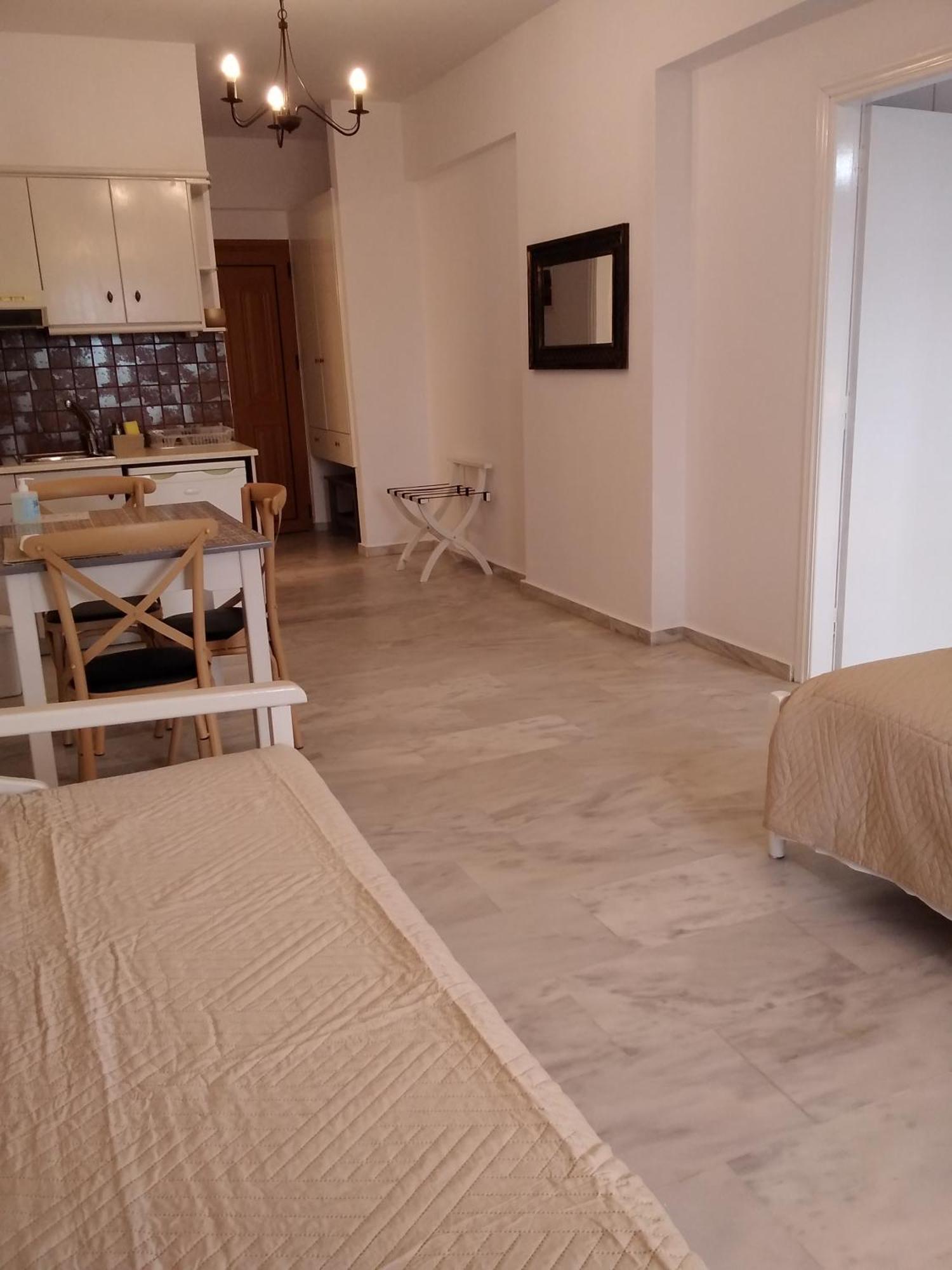 Idomeneas Apartments Soúgia Pokoj fotografie